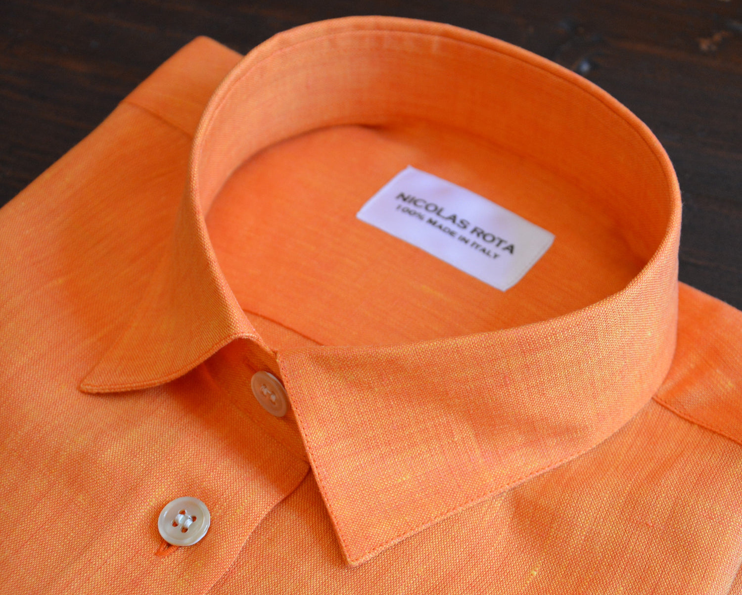 Elegant handmade Italian shirtdress for women in premium fabric with mother of pearl buttons by Nicolas Rota