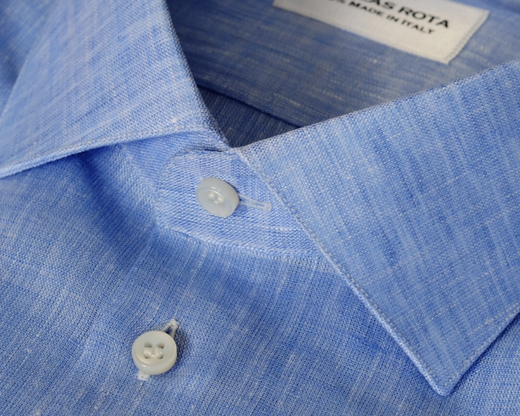 Elegant handmade Italian men's shirt from Excellent Line collection with premium fabric and mother of pearl buttons by Nicolas Rota
