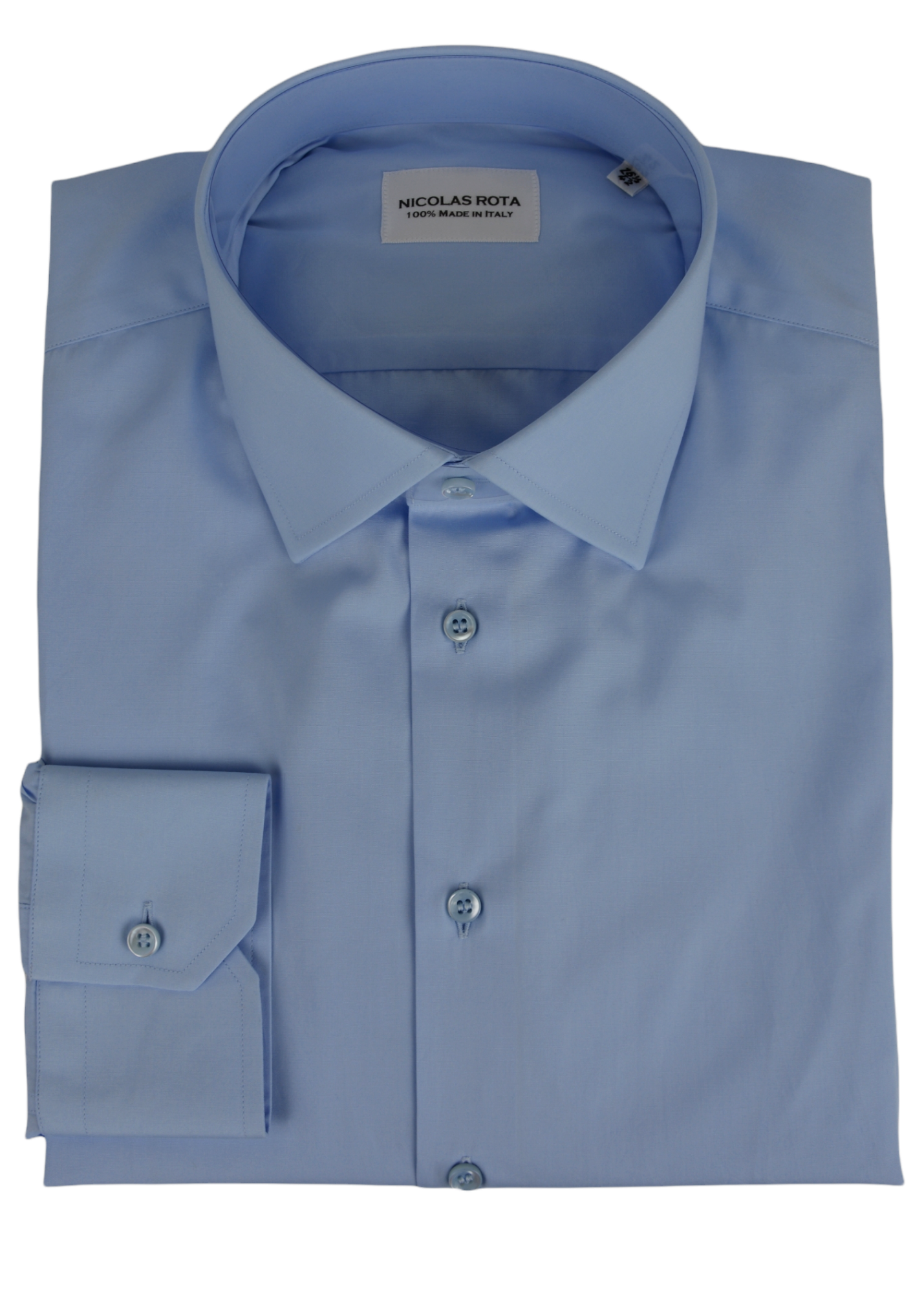 Camicia artigianale azzurra Napoli quattro stagioni: collo francese, polsini smussati e bottoni in madreperla australiana. Realizzata interamente in Italia da artigiani esperti con pregiato cotone (popeline) doppio ritorto. Naples handcrafted light blu shirt four season: french collar, angled cuffs and Australian mother of pearl buttons. Entirely made in Italy by expert craftsmen with fine double twisted cotton (poplin).